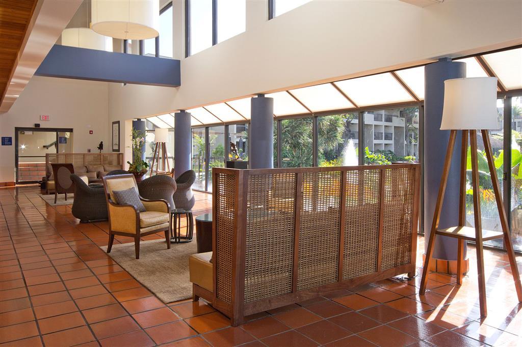 Miami Lakes Hotel Interior photo